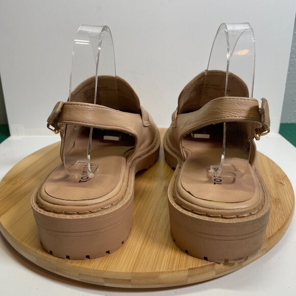 Torrid Women 9.5 WW Beige Sling Back Lug Loafers Gold Hardwear Preppy Chunky - Picture 3 of 9